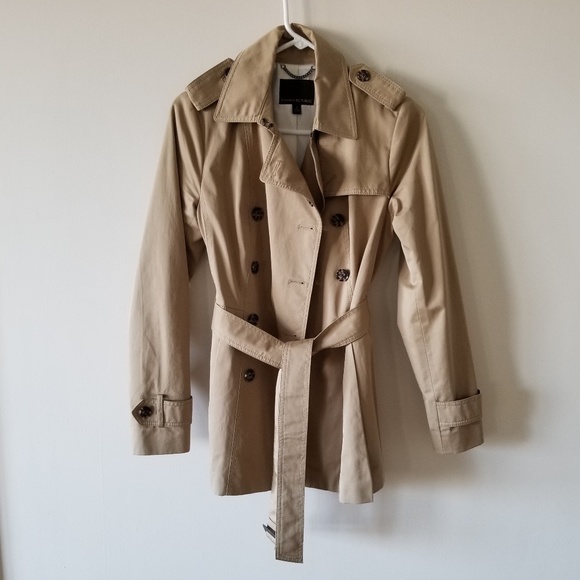 Chic Trench Coat 🧥👜 - Picture 1 of 4